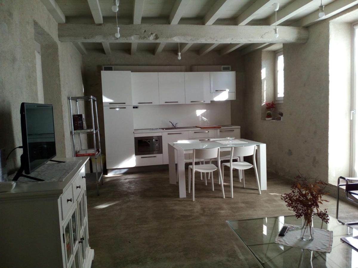 Casa Torre Allera Cuneo Esterno foto