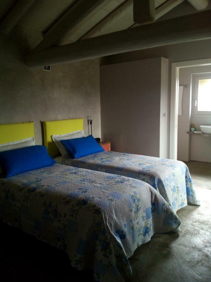 Casa Torre Allera Cuneo Esterno foto